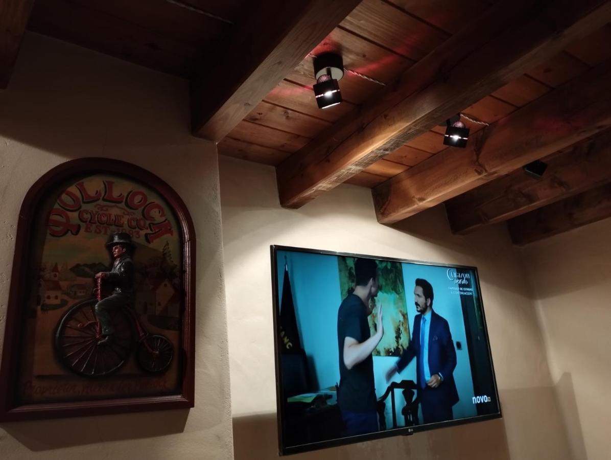 Esqui, Aigueestortes Y Boi-Tauell A Tus Pies En Ebrehogar Pla de l'Ermita Ngoại thất bức ảnh