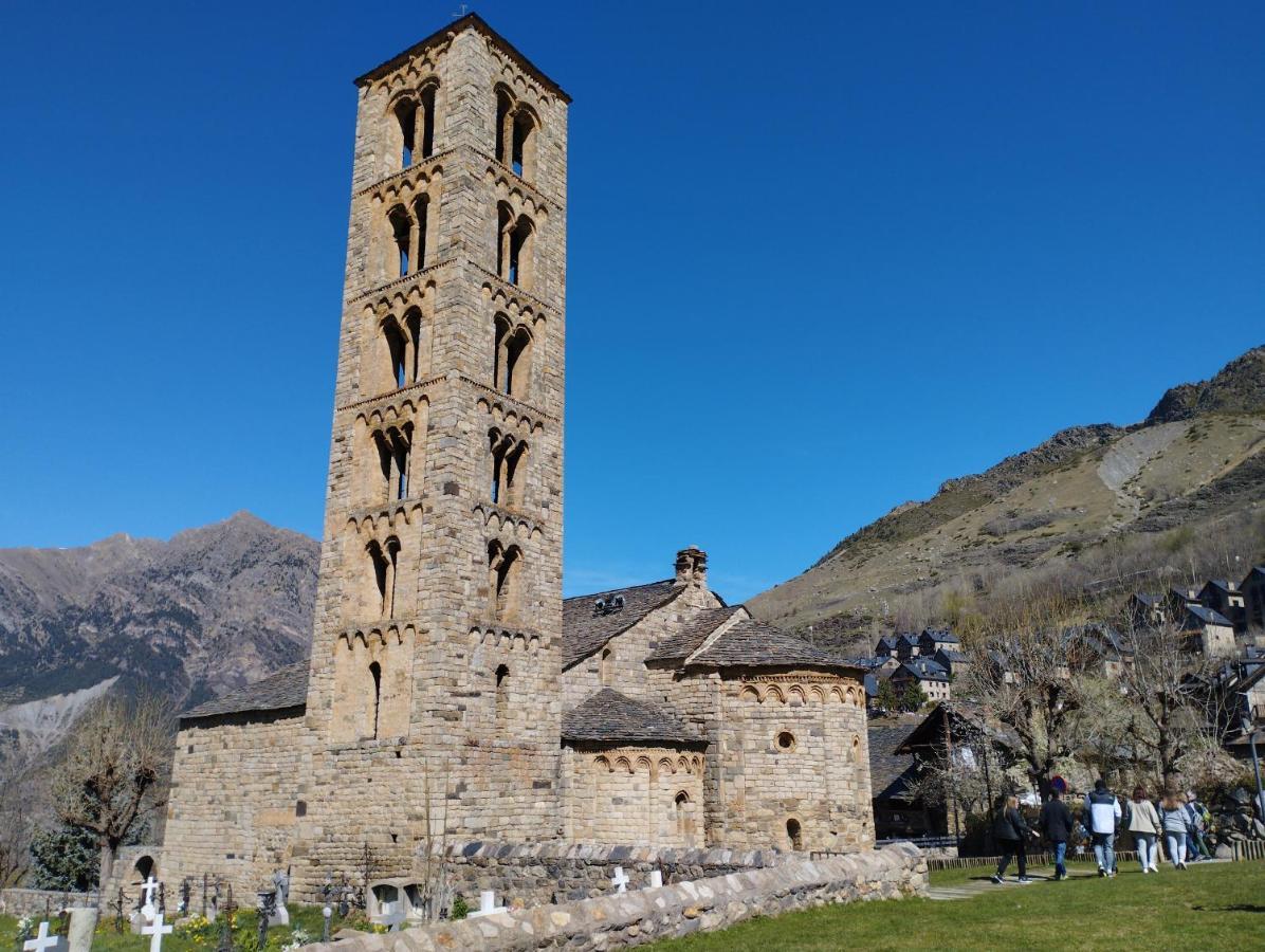 Esqui, Aigueestortes Y Boi-Tauell A Tus Pies En Ebrehogar Pla de l'Ermita Ngoại thất bức ảnh